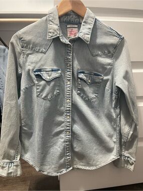 Denim Shirt Levi’s – Western Classic Fit – Light Wash – Size S